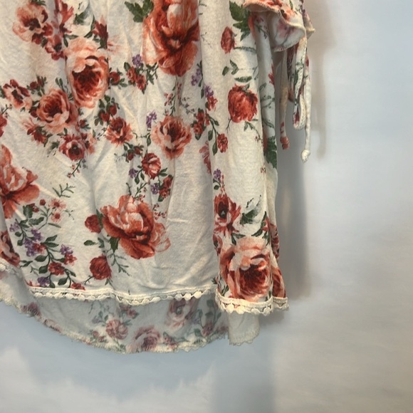 Liberty love, cold shoulder floral cotton tee - Picture 5 of 5